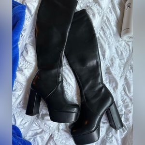 LAMODA platform knee high boots